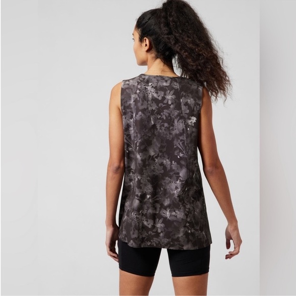 Athleta Refined Zephyr Tank Top Black & Gray Floral UPF Quick Dry Small NWT - Picture 4 of 9